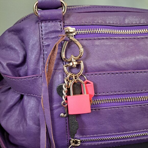 Upcycled Juicy Couture keychain handbag charms ๐ค๐ - Picture 4 of 4